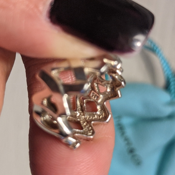 Tiffany & Co. Ring, Size 6, Sterling Silver - Picture 8 of 9